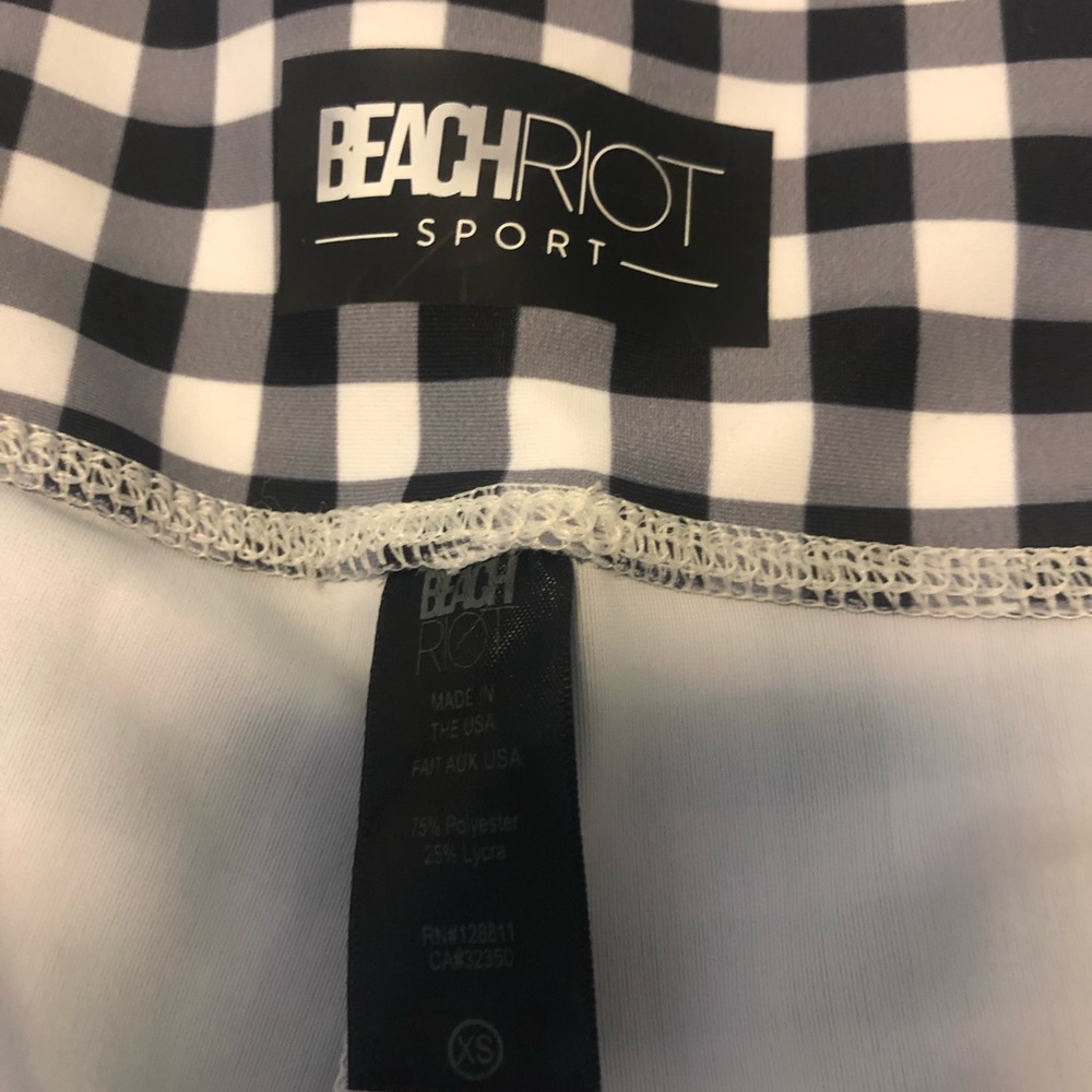 Plaid cropped activewear pants